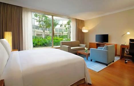 Hilton Bangalore Embassy GolfLinks - 93