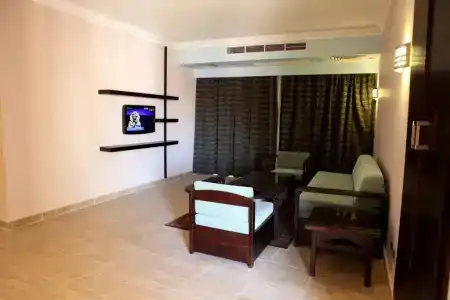 Sunny Days Mirette Family Resort - Families and couples only - 29