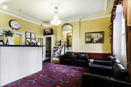 Tudor Court - 22