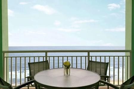 Hilton Suites Oceanfront - 57