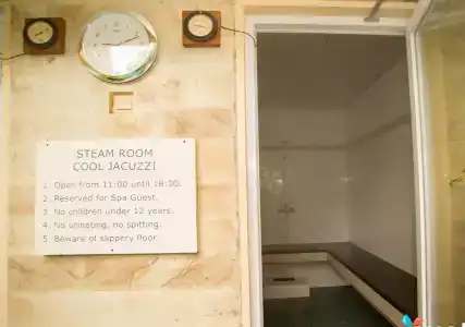 Febri's & Spa - 13
