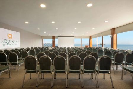 La Quinta by Wyndham Giresun - 11