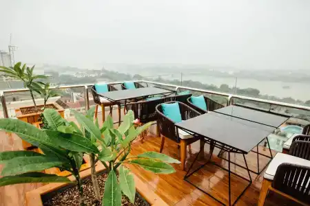Midtown Hue - 25