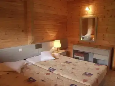 Sandy's Studios & Log-Villas - 23