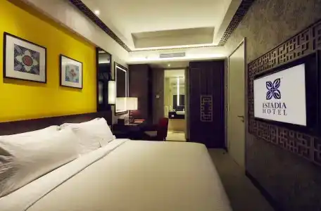 Estadia - 48