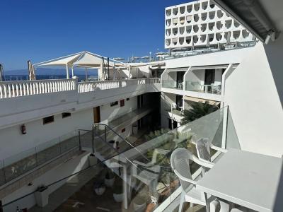 Pearly Grey Ocean Club & Suites - 79