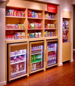 TownePlace Suites by Marriott - 11