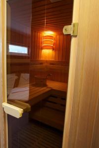 City Inn - 18