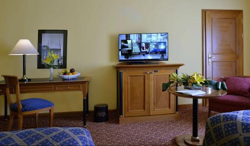 Savoy by Prague Castle - Free Garage Mo - Sun - 3