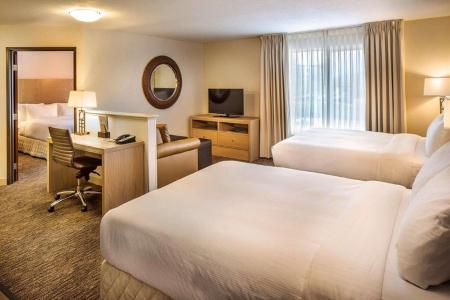 DoubleTree by Hilton - 2