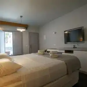 Meltemi Excelsior Suites - 14
