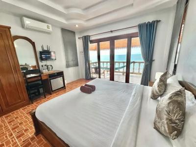 Bounty Resort - 80