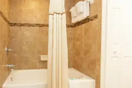 Coconut Cove All Suite - 9