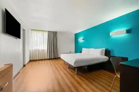 6-Miami, Fl - 33
