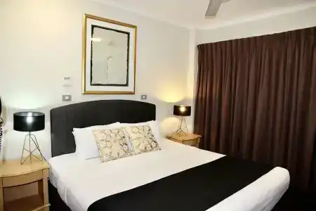 Mariners Court - 66