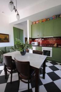 Metohi Georgila - 106