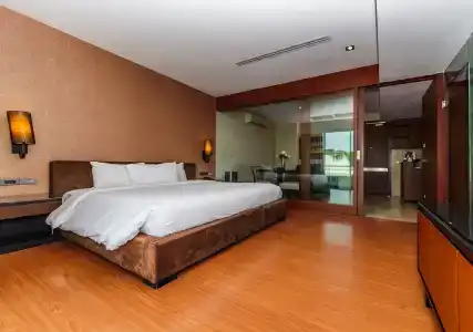 Pietra Bangkok - 5