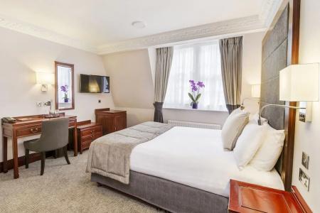 Fitzrovia - 44
