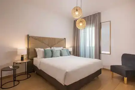 Trianon Luxury  & Suites - 206