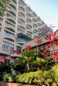 Yangon International - 15