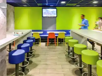 Ibis Budget Hyères - 17