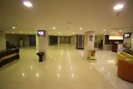 Golden Grand - 12