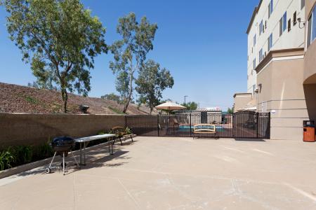 Holiday Inn Express & Suites Central - 39