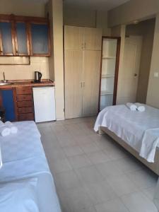Koz Marigold Apart - 86