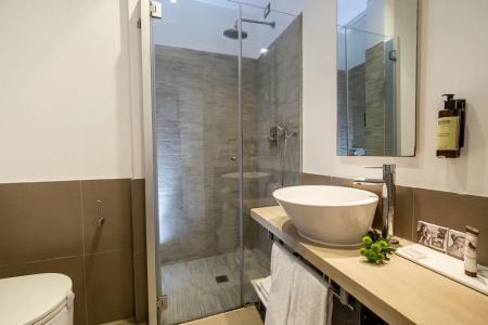 Le Rose Suite - 141