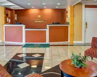 Quality Inn North - 1