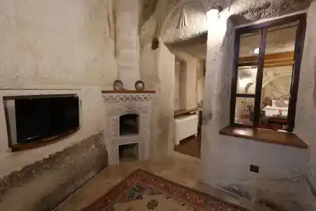 Sarnich Cave Suites - 66