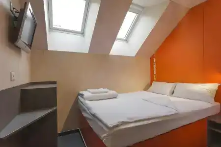 easyBudapest Oktogon - 2