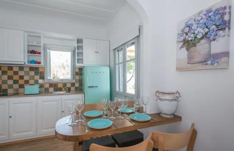 Four Seasons Hydra Luxury Suites - 80