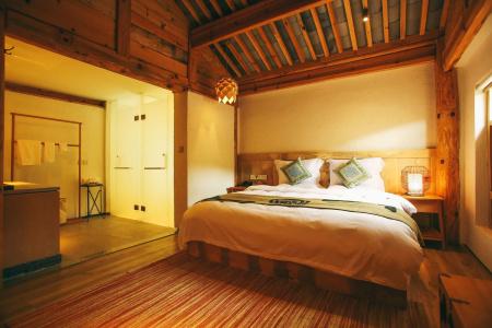 Arro Khampa by Zinc Journey Lijiang - 2