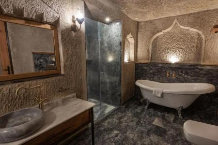 Sarnich Cave Suites - 82