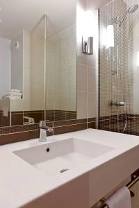 Hôtel Mercure Lyon Centre Charpennes - 92