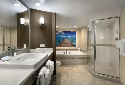 Breakers Resort - 260