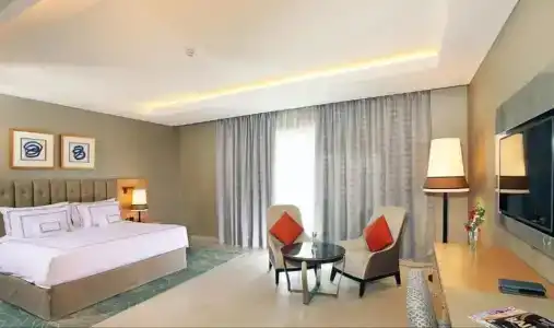 Grand Cosmopolitan - 41