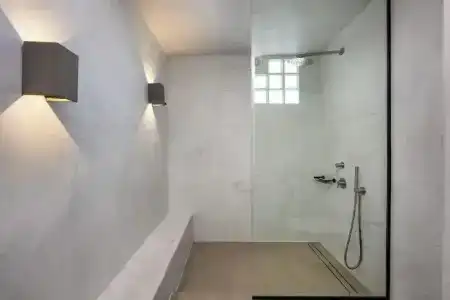 Ira & Spa - 210