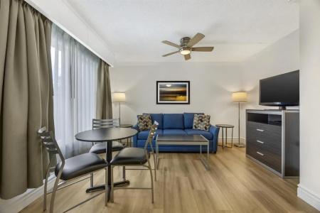 Best Western Pier Point Inn - 129
