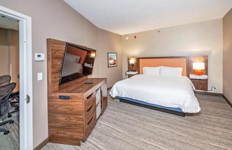 Hampton by Hilton - 54