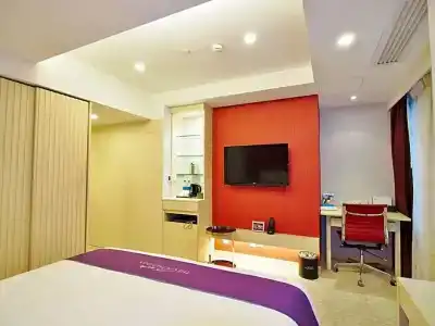 The Bauhinia - Central - 23