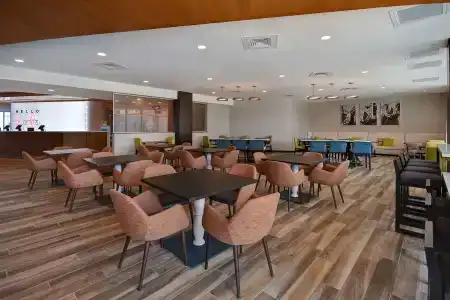Hampton Inn & Suites Las Vegas Convention Center - 29