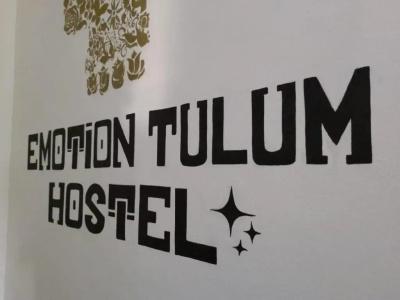 Emotion & Hostal - 23