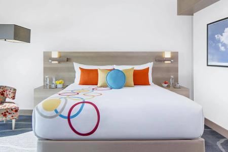 The Art Denver, Curio Collection by Hilton - 3