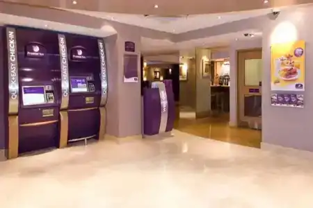 Premier Inn Victoria - 9