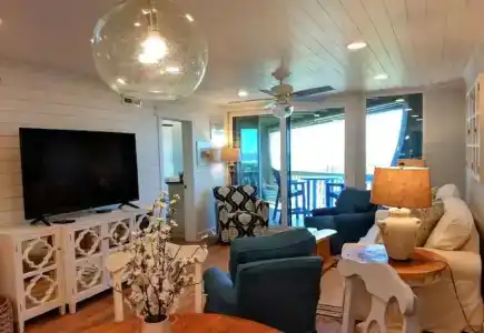 Hibiscus Oceanfront - 63