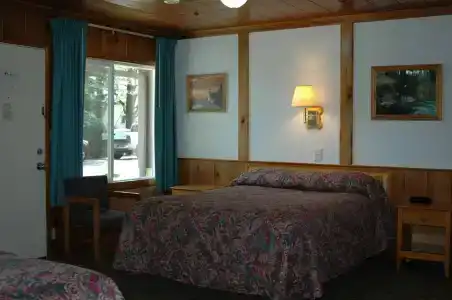 Park and Cabins - 4