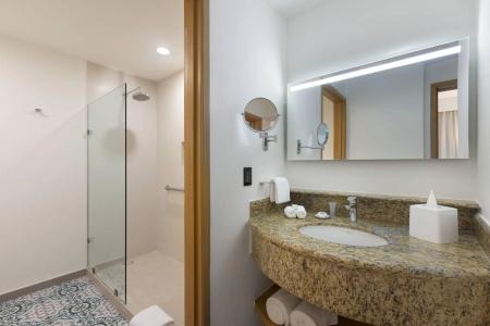 Courtyard by Marriott Cancun Airport - 64