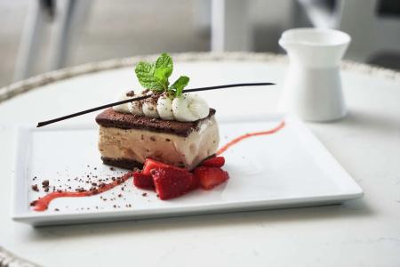 The Beverly Hilton - 14